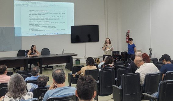A presidenta da ABEFil na Assembleia ANPOF
